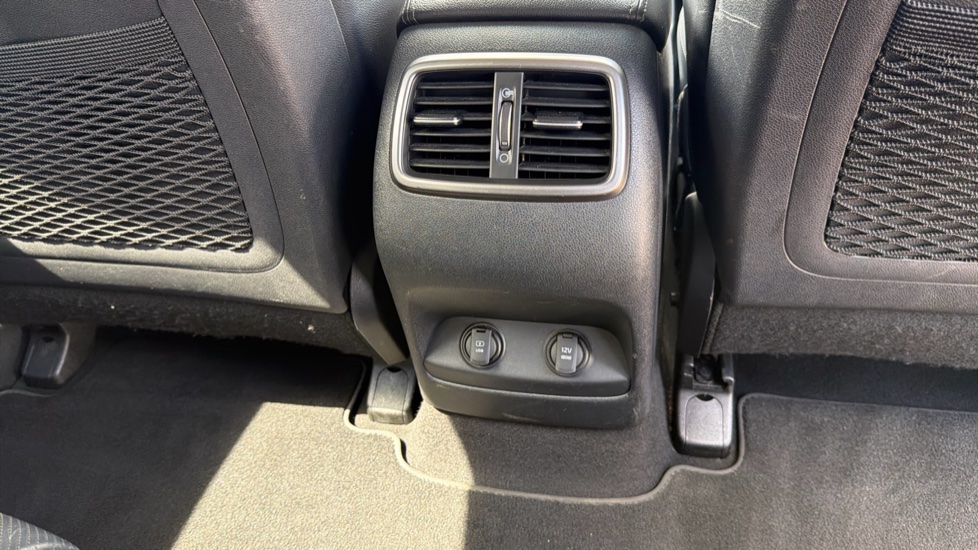 Kia Sorento 2.2 CRDi KX-3 5dr Diesel Station Wagon - Image 59