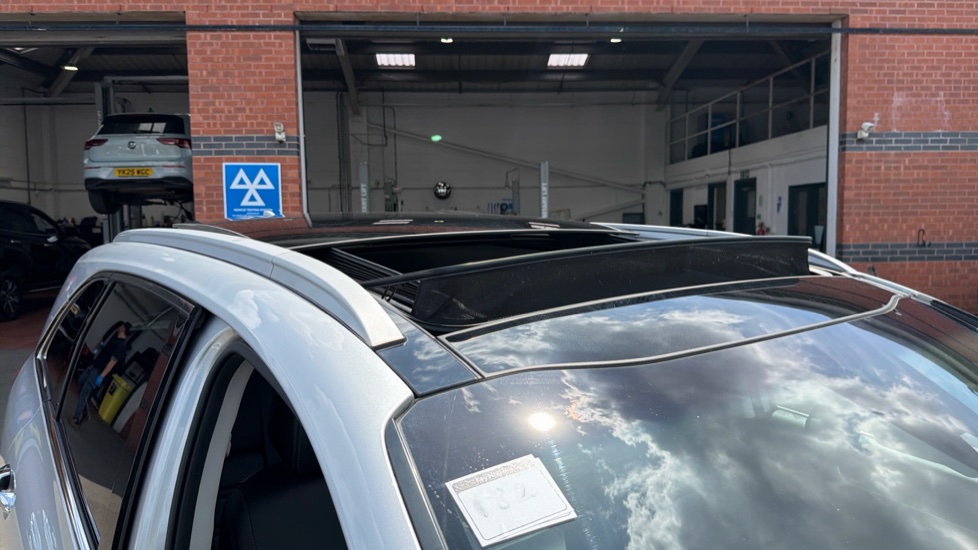 Kia Sorento 2.2 CRDi KX-3 5dr Diesel Station Wagon - Image 67