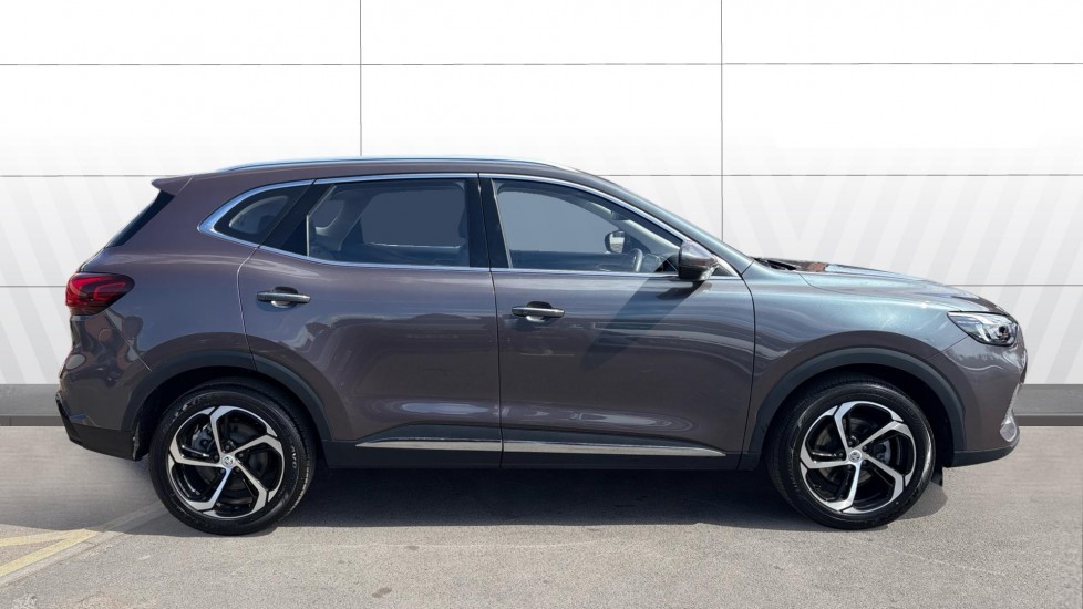 MG HS 1.5 T-GDI SE 5dr DCT Petrol Hatchback - Image 5