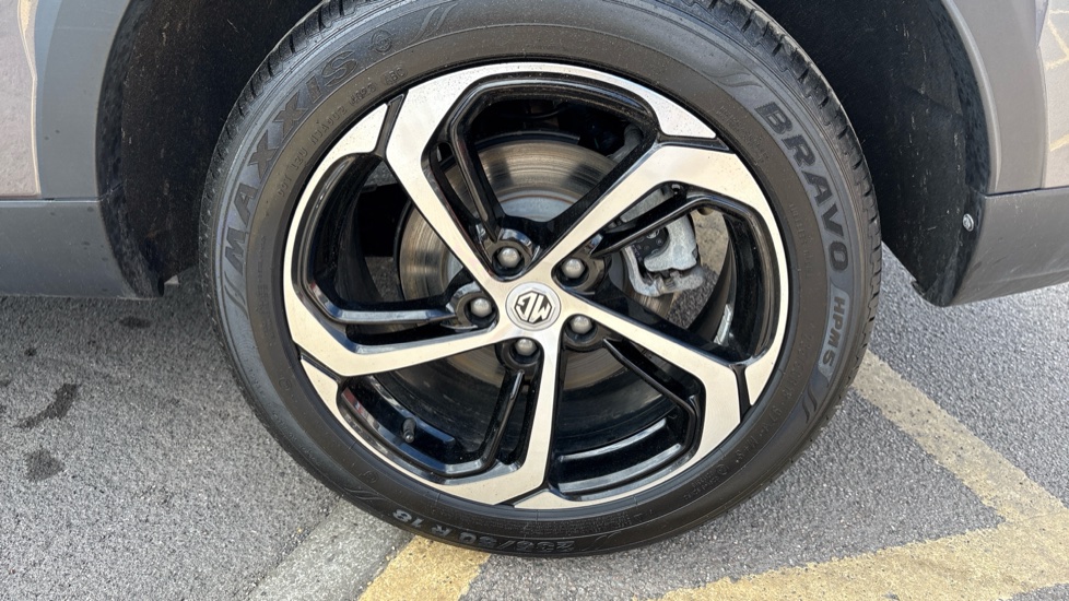 MG HS 1.5 T-GDI SE 5dr DCT Petrol Hatchback - Image 24
