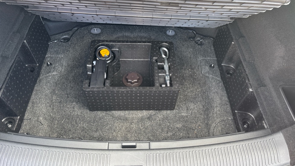 MG HS 1.5 T-GDI SE 5dr DCT Petrol Hatchback - Image 42