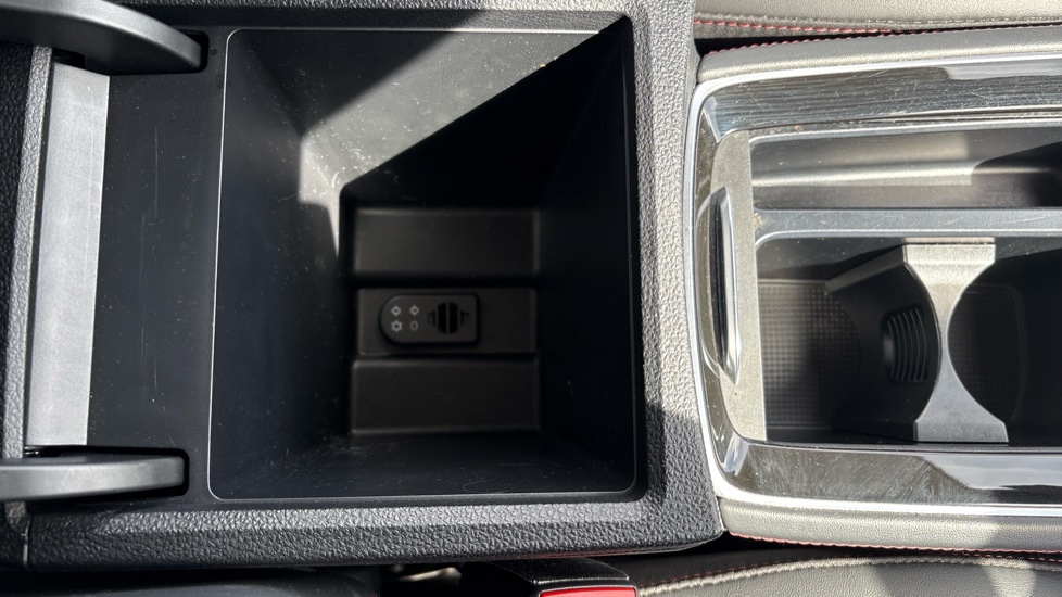 MG HS 1.5 T-GDI SE 5dr DCT Petrol Hatchback - Image 51