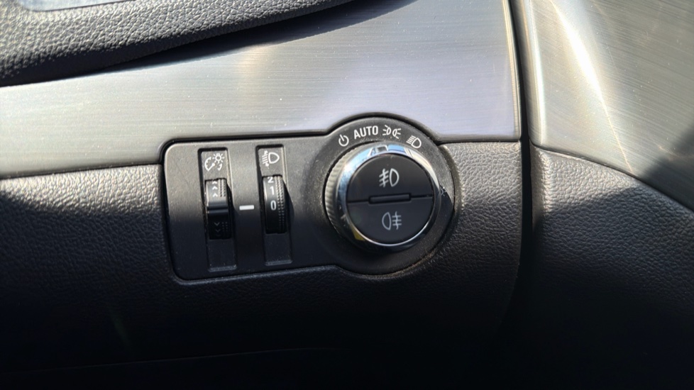 Vauxhall Mokka 1.4T SE 5dr Auto Petrol Hatchback - Image 38