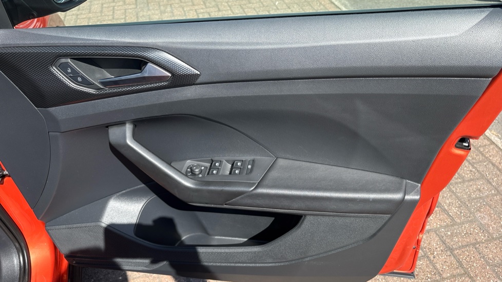 Volkswagen T-Cross 1.0 TSI 110 SE 5dr DSG Petrol Estate - Image 28
