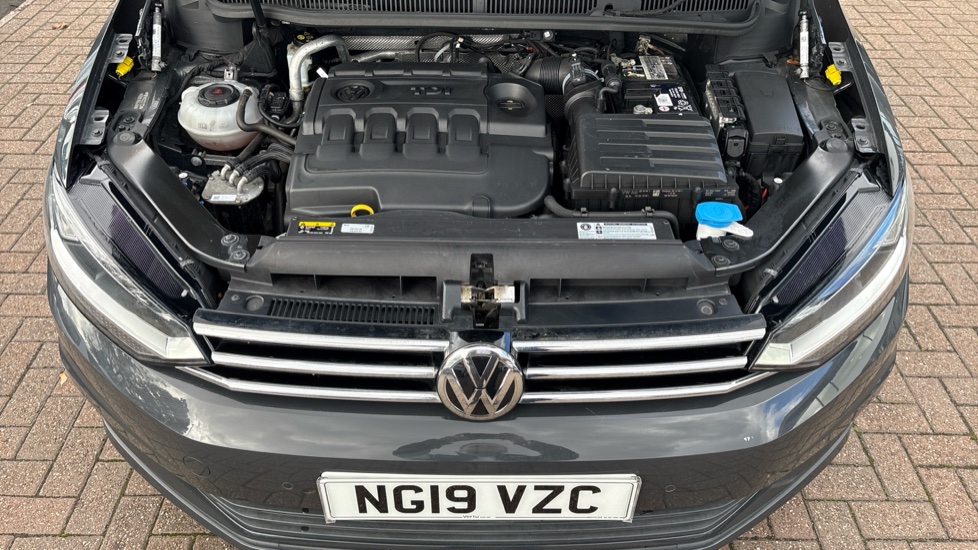 Volkswagen Touran 1.6 TDI 115 SE Family 5dr DSG Diesel Estate - Image 8