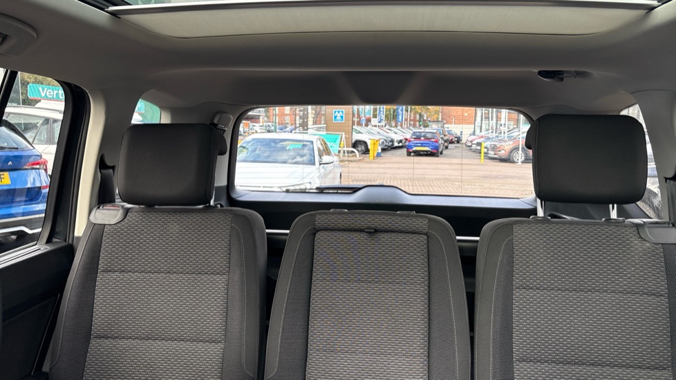 Volkswagen Touran 1.6 TDI 115 SE Family 5dr DSG Diesel Estate - Image 15