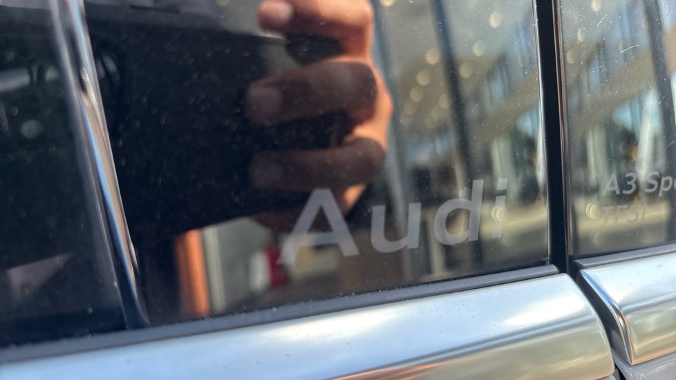 Audi A3 35 TFSI S Line 5dr S Tronic Petrol Hatchback - Image 23