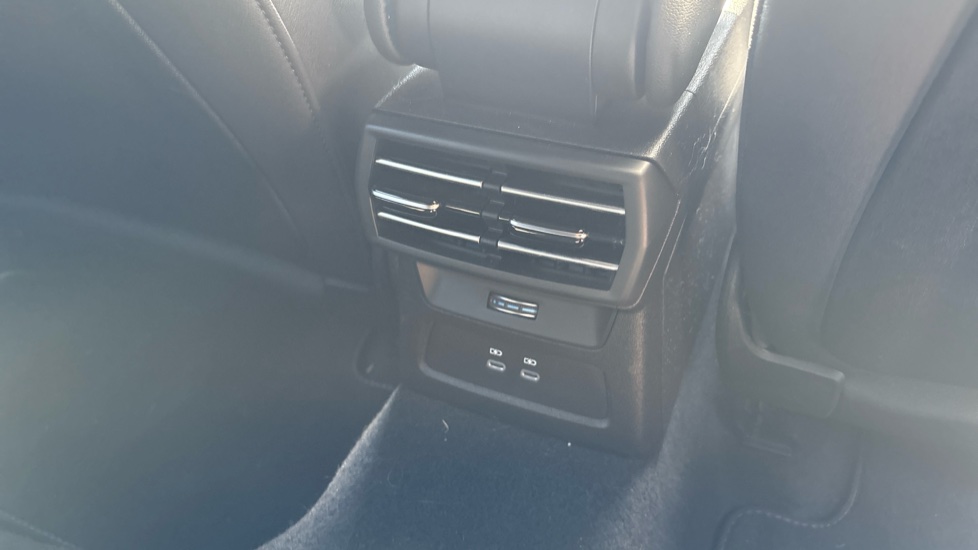 Audi A3 35 TFSI S Line 5dr S Tronic Petrol Hatchback - Image 27