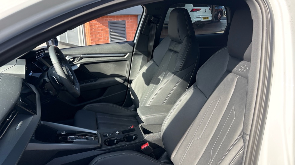 Audi A3 35 TFSI S Line 5dr S Tronic Petrol Hatchback - Image 37
