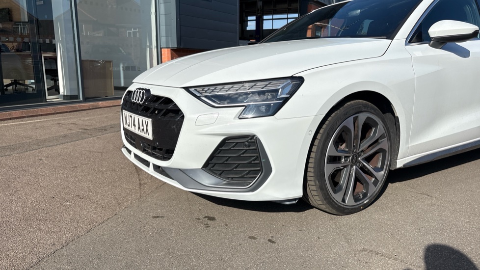Audi A3 35 TFSI S Line 5dr S Tronic Petrol Hatchback - Image 41