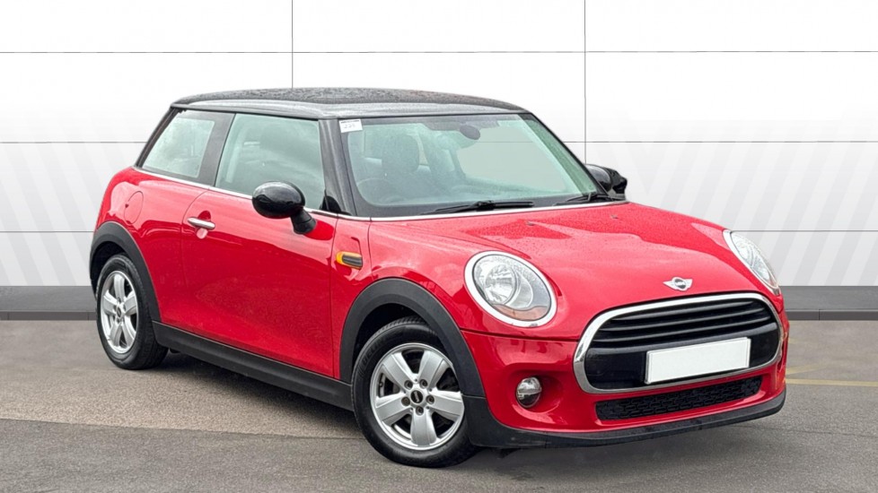 MINI Hatchback 1.5 Cooper 3dr Petrol Hatchback - Image 1