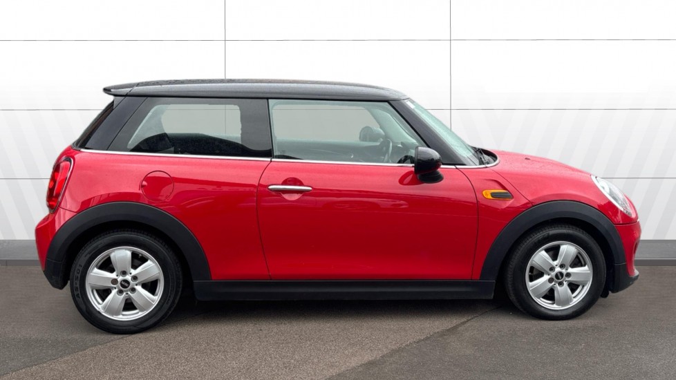 MINI Hatchback 1.5 Cooper 3dr Petrol Hatchback - Image 5