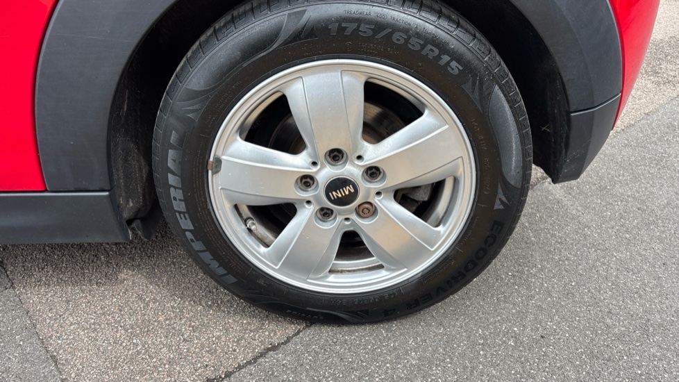 MINI Hatchback 1.5 Cooper 3dr Petrol Hatchback - Image 27