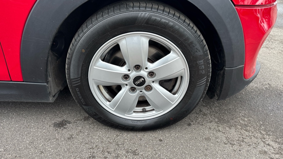 MINI Hatchback 1.5 Cooper 3dr Petrol Hatchback - Image 32