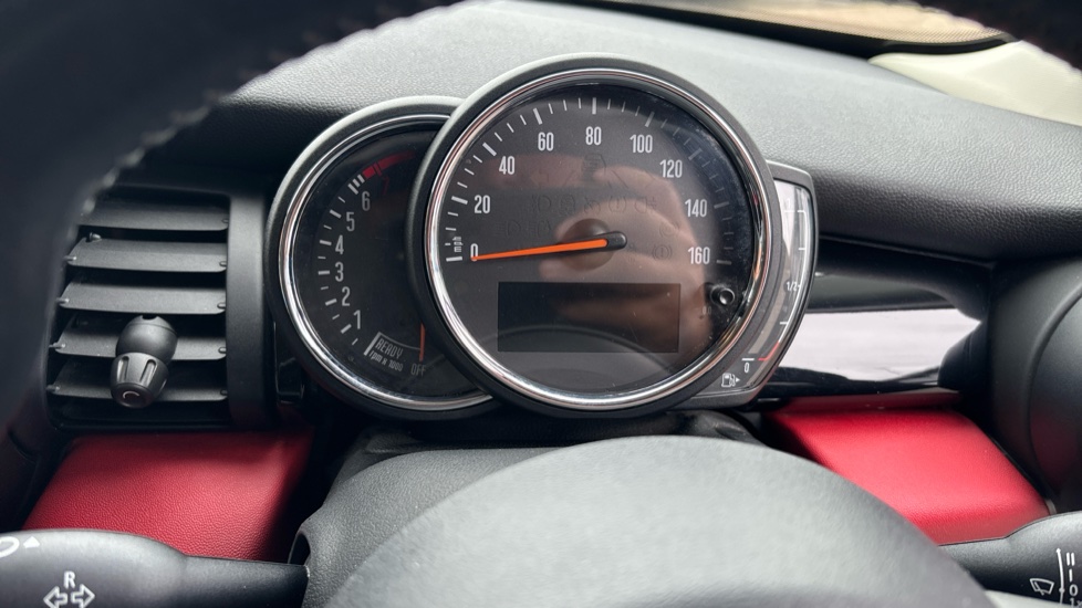 MINI Hatchback 1.5 Cooper 3dr Petrol Hatchback - Image 36