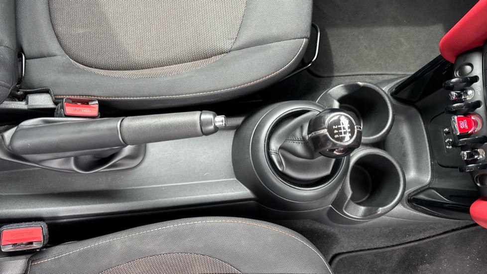 MINI Hatchback 1.5 Cooper 3dr Petrol Hatchback - Image 39