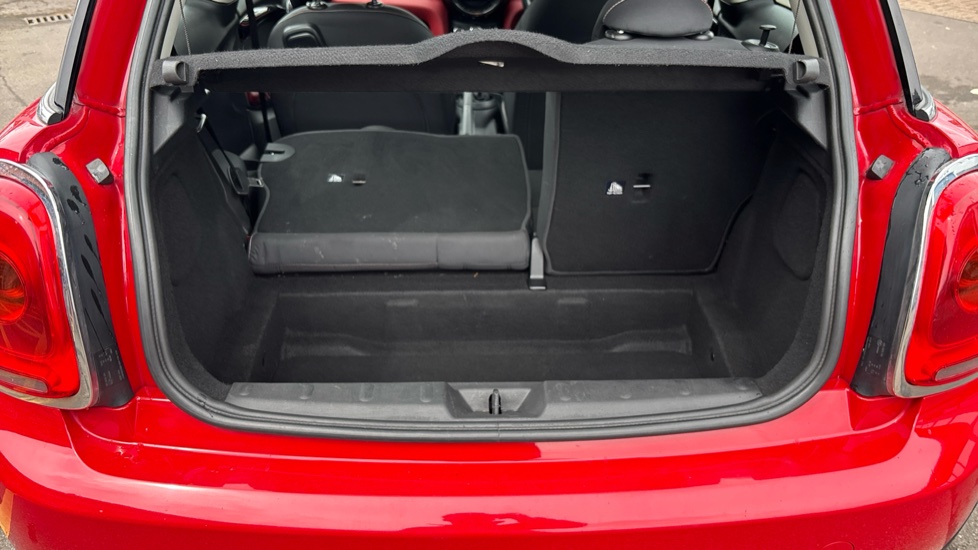 MINI Hatchback 1.5 Cooper 3dr Petrol Hatchback - Image 50