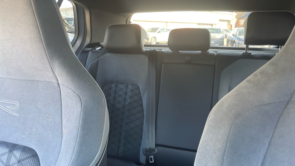Volkswagen Golf 1.5 eTSI 150 R-Line 5dr DSG Petrol Hatchback - Image 15