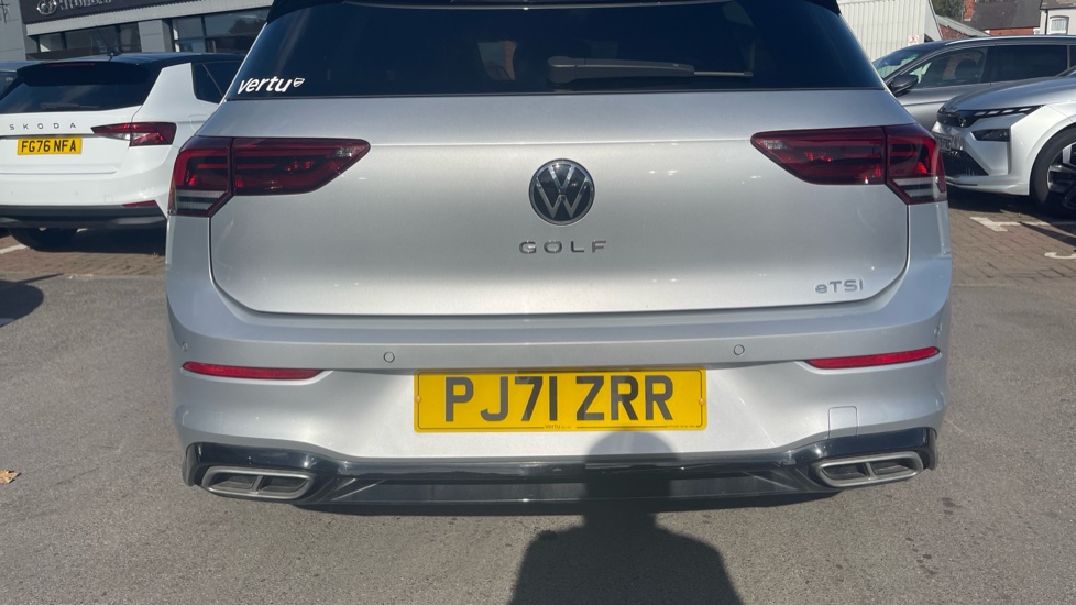 Volkswagen Golf 1.5 eTSI 150 R-Line 5dr DSG Petrol Hatchback - Image 22