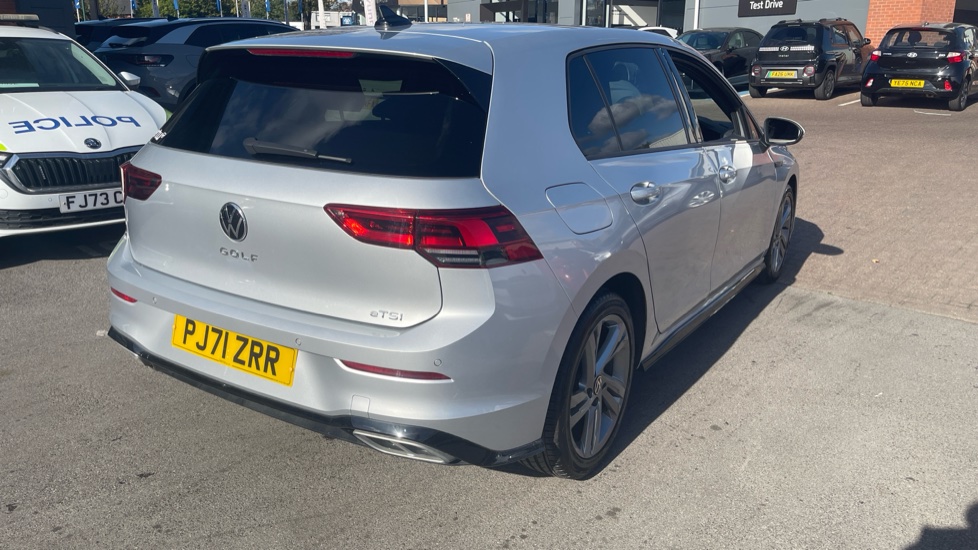 Volkswagen Golf 1.5 eTSI 150 R-Line 5dr DSG Petrol Hatchback - Image 25