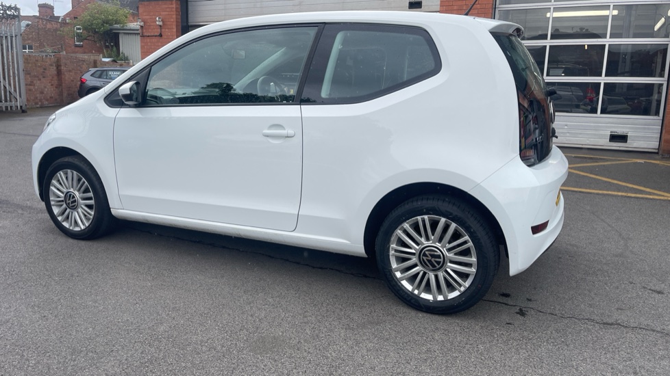 Volkswagen Up 1.0 65PS Up 3dr Petrol Hatchback - Image 33