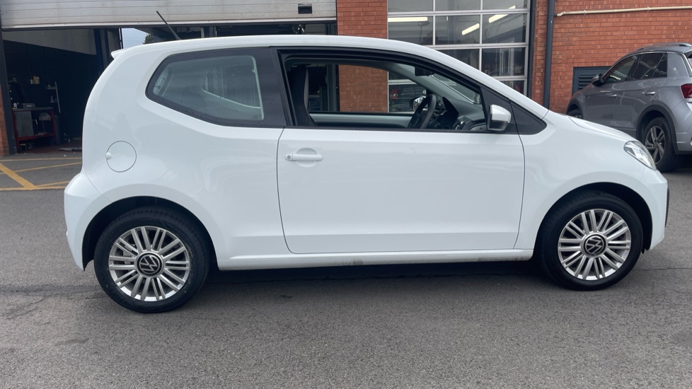 Volkswagen Up 1.0 65PS Up 3dr Petrol Hatchback - Image 41