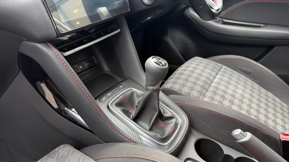 MG ZS 1.5 VTi-TECH Excite 5dr Petrol Hatchback - Image 13