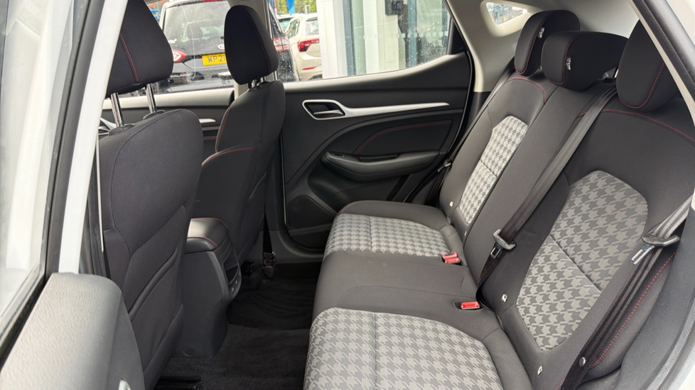 MG ZS 1.5 VTi-TECH Excite 5dr Petrol Hatchback - Image 16