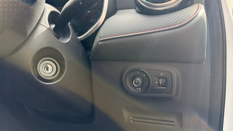 MG ZS 1.5 VTi-TECH Excite 5dr Petrol Hatchback - Image 22
