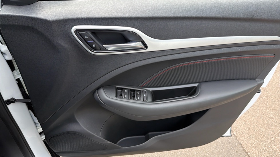 MG ZS 1.5 VTi-TECH Excite 5dr Petrol Hatchback - Image 29