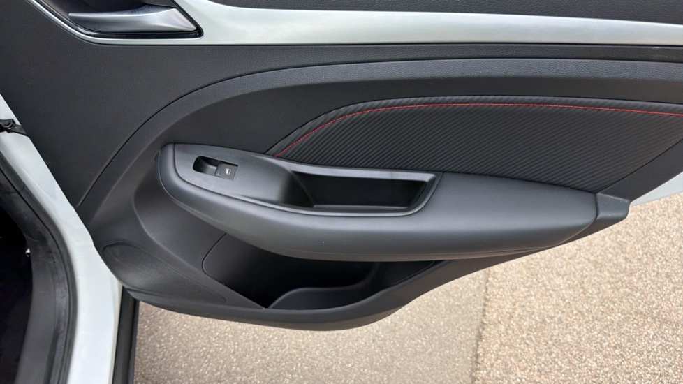 MG ZS 1.5 VTi-TECH Excite 5dr Petrol Hatchback - Image 36