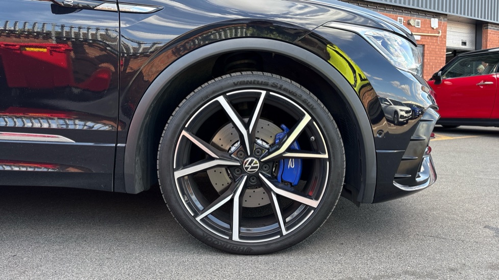 Volkswagen Tiguan 2.0 TSI 320 4Motion R 5dr DSG Petrol Estate - Image 7