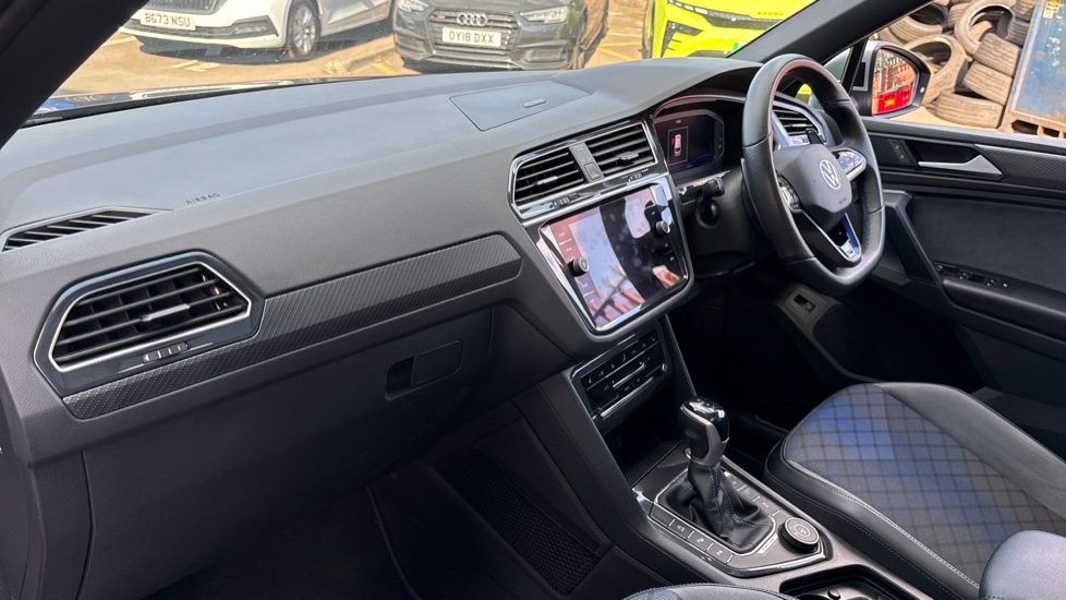 Volkswagen Tiguan 2.0 TSI 320 4Motion R 5dr DSG Petrol Estate - Image 9