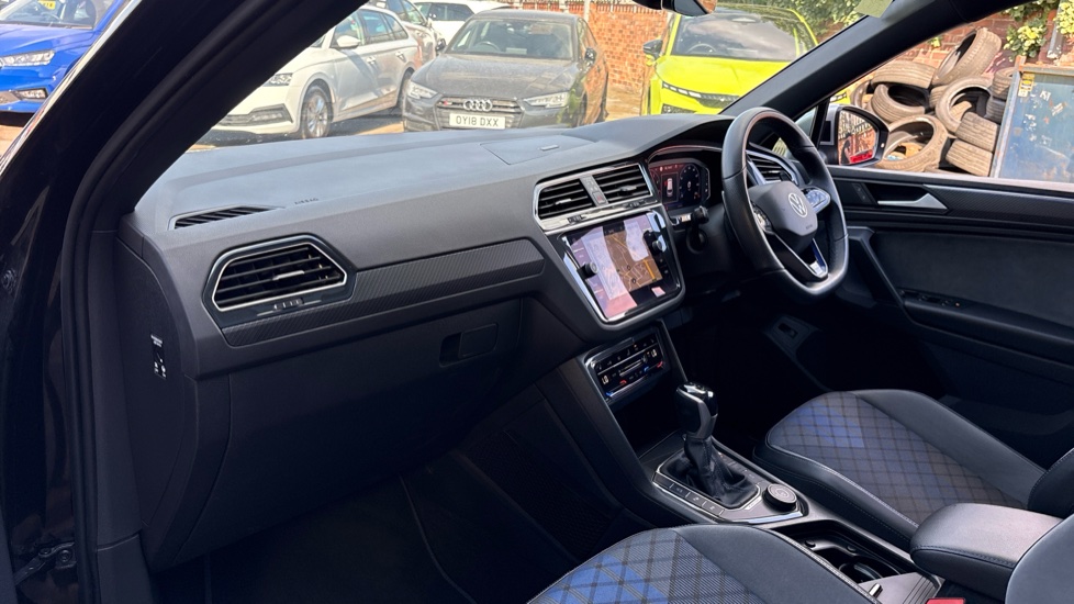 Volkswagen Tiguan 2.0 TSI 320 4Motion R 5dr DSG Petrol Estate - Image 44