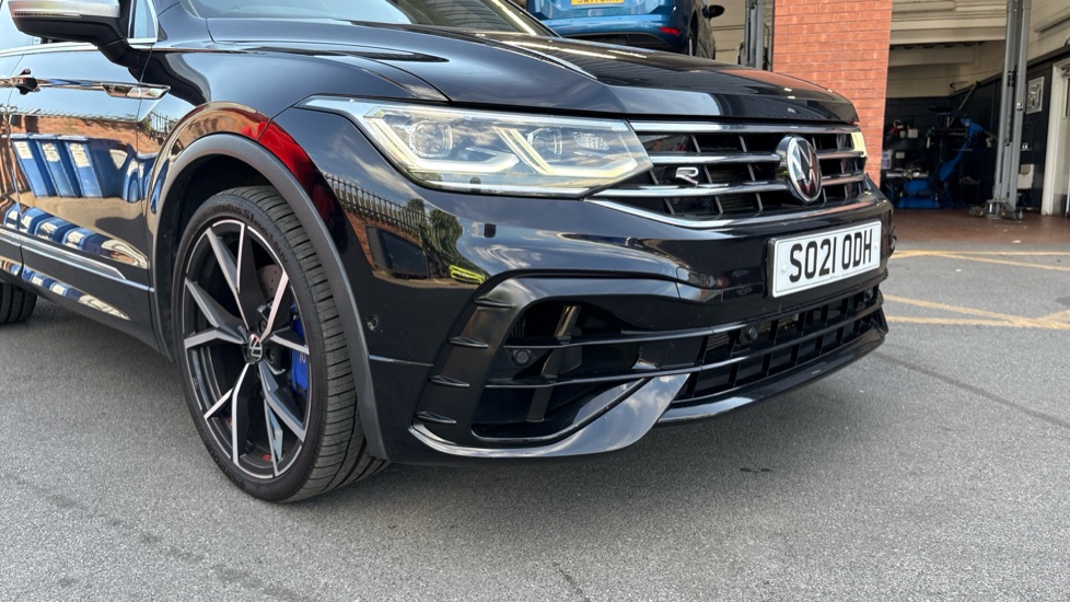 Volkswagen Tiguan 2.0 TSI 320 4Motion R 5dr DSG Petrol Estate - Image 50