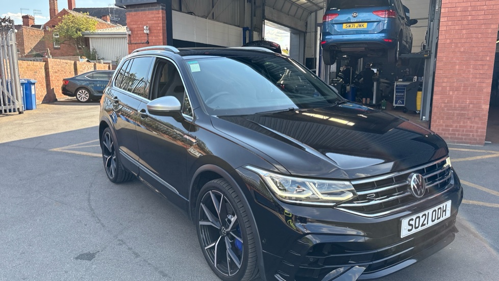 Volkswagen Tiguan 2.0 TSI 320 4Motion R 5dr DSG Petrol Estate - Image 52