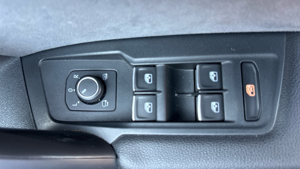 Volkswagen Tiguan 2.0 TSI 320 4Motion R 5dr DSG Petrol Estate - Image 58