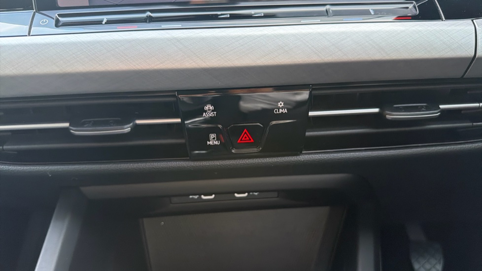 Volkswagen Golf 1.0 TSI Life 5dr Petrol Hatchback - Image 38
