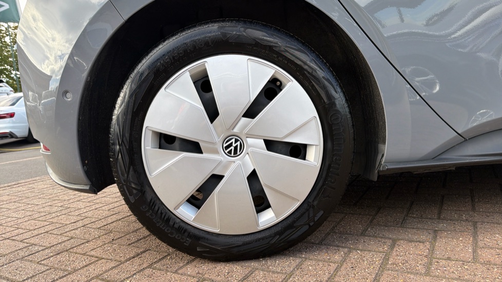 Volkswagen ID.3 150kW Max Pro Performance 58kWh 5dr Auto Electric Hatchback - Image 7