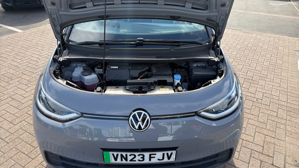 Volkswagen ID.3 150kW Max Pro Performance 58kWh 5dr Auto Electric Hatchback - Image 8