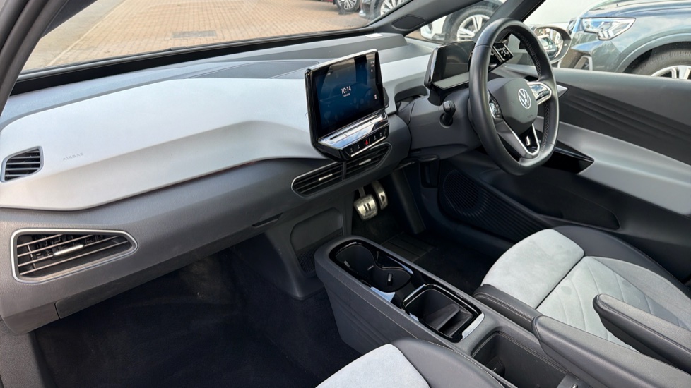 Volkswagen ID.3 150kW Max Pro Performance 58kWh 5dr Auto Electric Hatchback - Image 9