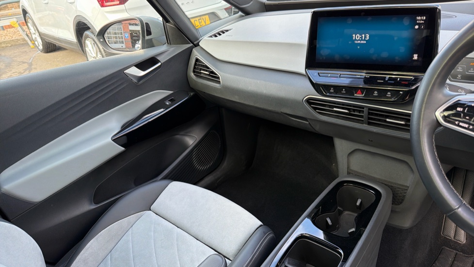 Volkswagen ID.3 150kW Max Pro Performance 58kWh 5dr Auto Electric Hatchback - Image 14