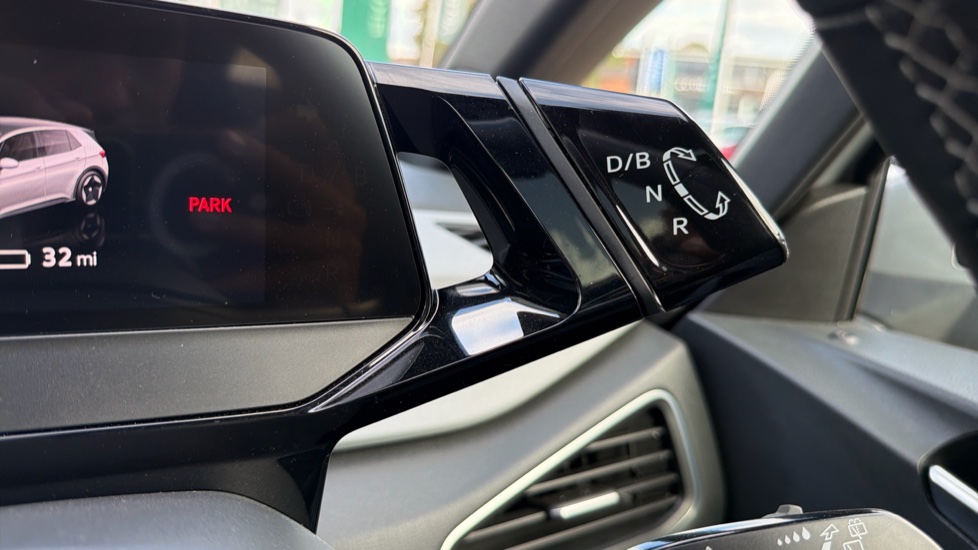 Volkswagen ID.3 150kW Max Pro Performance 58kWh 5dr Auto Electric Hatchback - Image 36