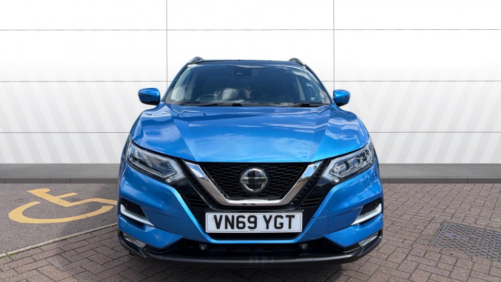 Nissan Qashqai 1.7 dCi Tekna 5dr 4WD Diesel Hatchback - Image 3