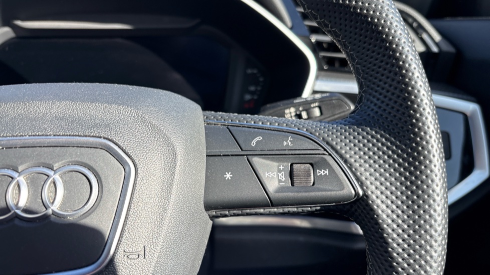 Audi Q3 35 TFSI S Line 5dr S Tronic Petrol Estate - Image 28