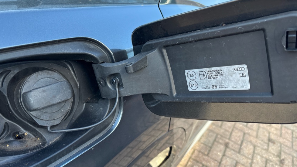 Audi Q3 35 TFSI S Line 5dr S Tronic Petrol Estate - Image 53