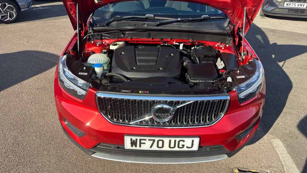 Volvo XC40 1.5 T3 [163] Momentum 5dr Geartronic Petrol Estate - Image 8
