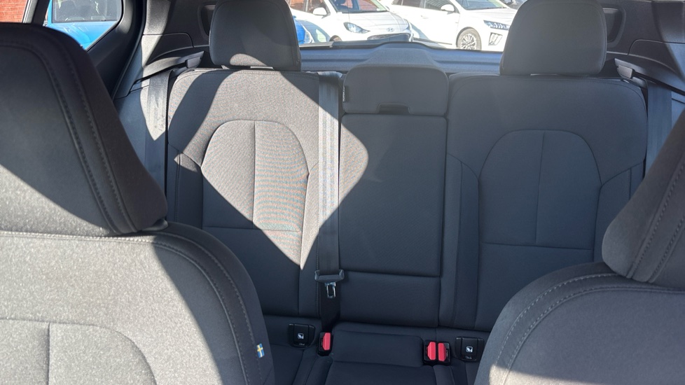 Volvo XC40 1.5 T3 [163] Momentum 5dr Geartronic Petrol Estate - Image 15