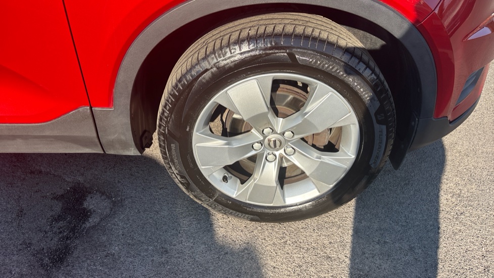 Volvo XC40 1.5 T3 [163] Momentum 5dr Geartronic Petrol Estate - Image 31