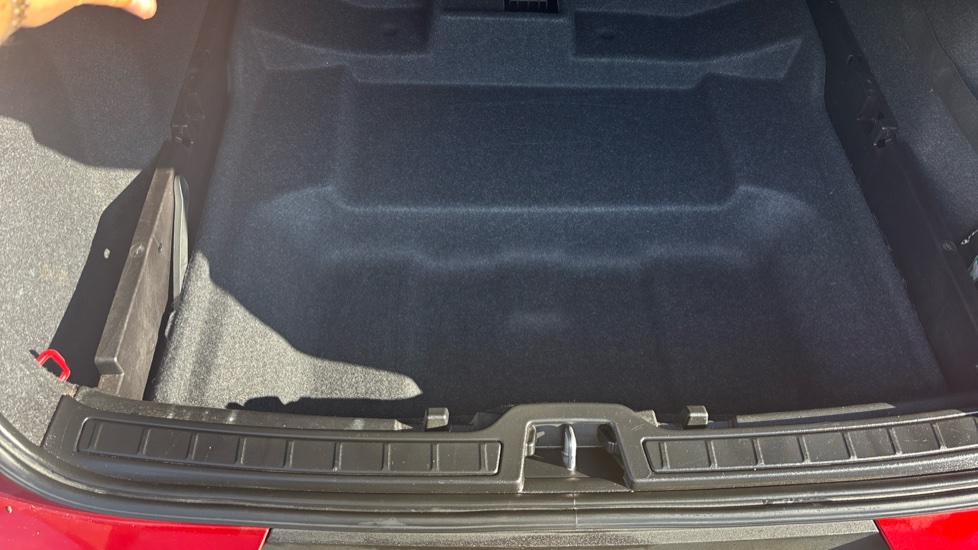 Volvo XC40 1.5 T3 [163] Momentum 5dr Geartronic Petrol Estate - Image 39